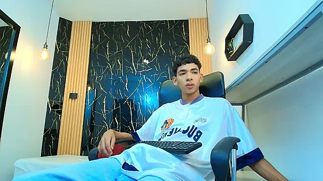 ValeriHot 1 online show from 20, 3, 2026