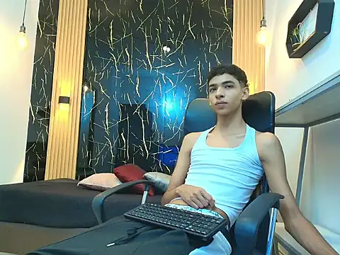 ValeriHot 1 online show from 13, 3, 2026