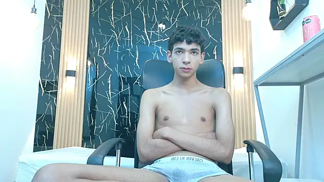 Snapshot of ValeriHot_1 chatting on 17, 6, 2026 ValeriHot 1 online show from 17, 6, 2026