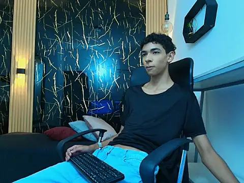 ValeriHot 1 online show from 8, 3, 2026