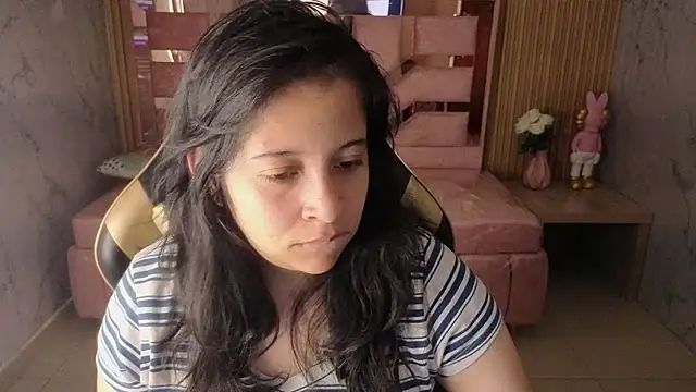 Snapshot of sara_tellez_s chatting on 15, 7, 2026 sara tellez s online show from 15, 7, 2026