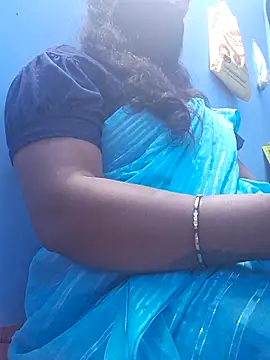 Snapshot of jothika45 chatting on 28, 7, 2026 jothika45 online show from 28, 7, 2026