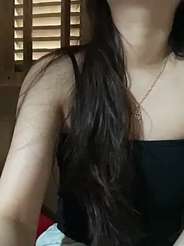 Snapshot of Lyn_baby chatting on 9, 3, 2026 Lyn baby online show from 9, 3, 2026