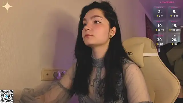 Luna Moon13 online show from 13, 4, 2026