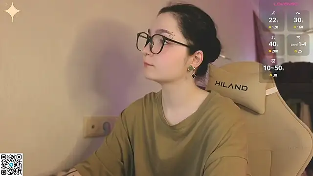 Luna Moon13 online show from 18, 4, 2026