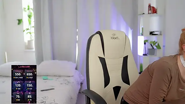 Myfeet inyourmouth online show from 5, 4, 2026