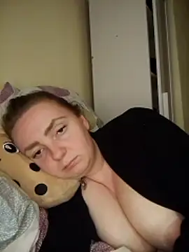 Bella-Monroe online show from 19, 4, 2026