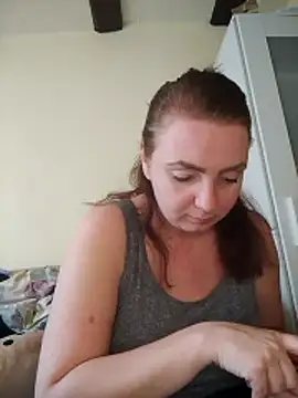 Bella-Monroe online show from 19, 4, 2026