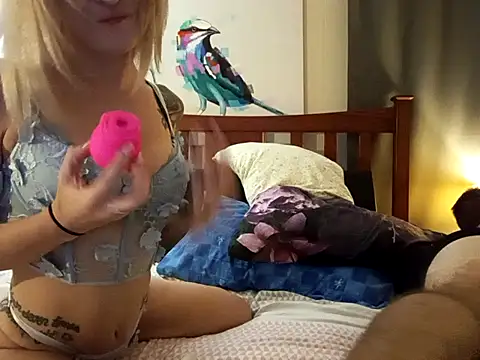 ashlee james online show from 29, 4, 2026