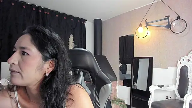Vicky Angeel online show from 3, 7, 2026
