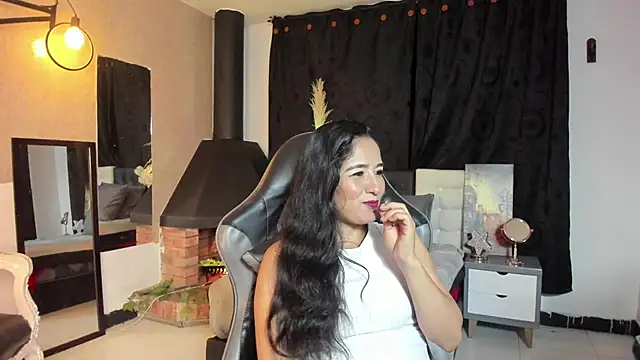 Vicky Angeel online show from 4, 6, 2026