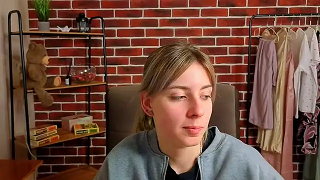 RebeccaaNelson online show from 23, 3, 2026