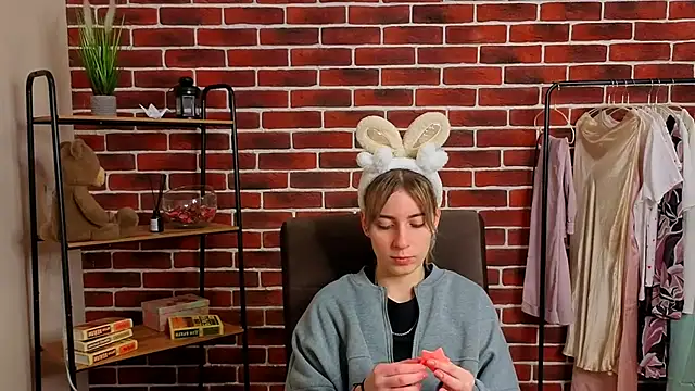 RebeccaaNelson online show from 24, 3, 2026