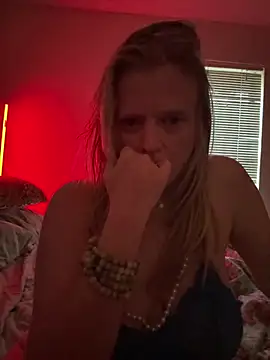 Snapshot of MILFnextdoor69 chatting on 7, 3, 2026 MILFnextdoor69 online show from 7, 3, 2026