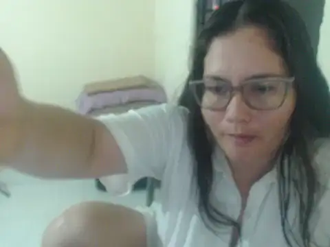 ANNYLATIMIDA online show from 2, 5, 2026