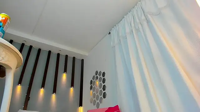 Melisa Ebony online show from 24, 7, 2026