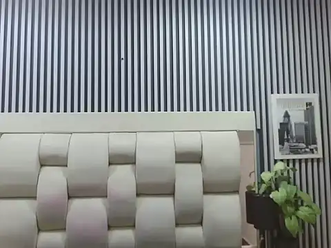 Alex Wolft online show from 23, 4, 2026