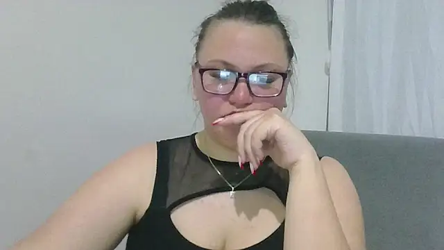 Snapshot of MuseChic_Wild chatting on 15, 4, 2026 MuseChic Wild online show from 15, 4, 2026