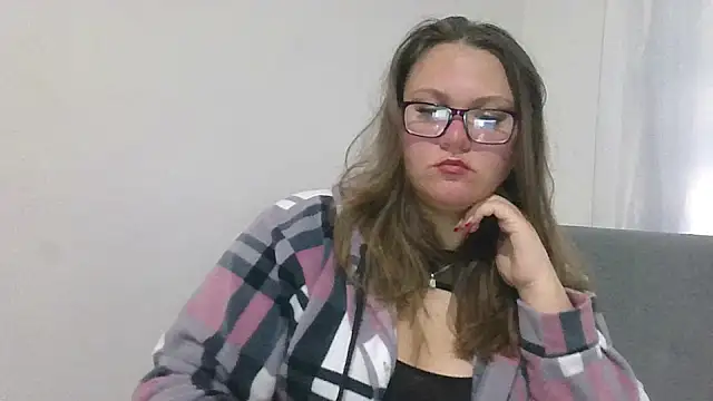 Snapshot of MuseChic_Wild chatting on 15, 4, 2026 MuseChic Wild online show from 15, 4, 2026