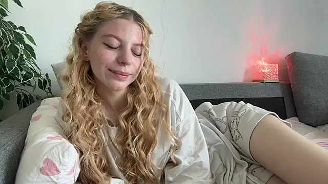 Fanny Fresh online show from 2, 8, 2026