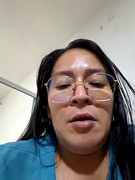Snapshot of Dr_Edna_naughty chatting on 7, 6, 2026 Dr Edna naughty online show from 7, 6, 2026