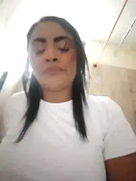 Snapshot of EstrellaSmmith chatting on 14, 5, 2026 EstrellaSmmith online show from 14, 5, 2026