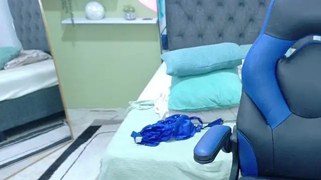 ariah cute online show from 11, 6, 2026