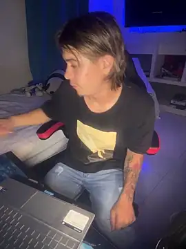 AngelLatinBoy online show from 12, 4, 2026