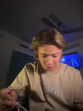 AngelLatinBoy online show from 9, 3, 2026