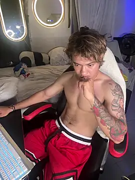 AngelLatinBoy online show from 2, 6, 2026