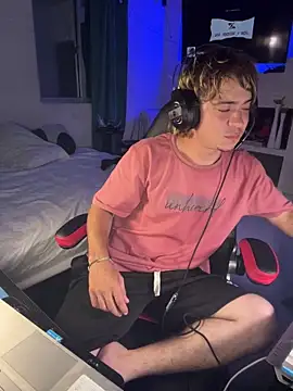 AngelLatinBoy online show from 11, 4, 2026