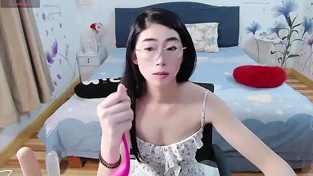 Snapshot of mila-baby-99 chatting on 20, 7, 2026 mila-baby-99 online show from 20, 7, 2026