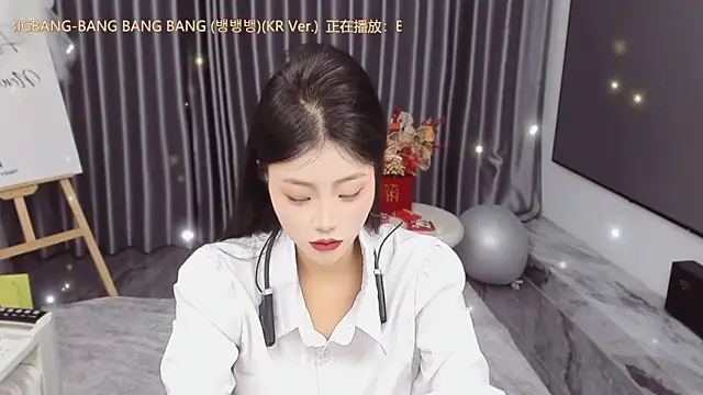 Momolith 616 online show from 19, 3, 2026