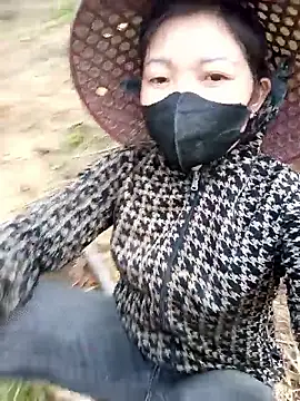 Bling-pusy online show from 28, 3, 2026