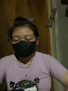 Snapshot of Bling-pusy chatting on 4, 7, 2026 Bling-pusy online show from 4, 7, 2026