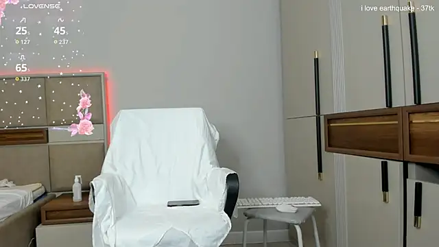 kasumikawa online show from 2, 4, 2026