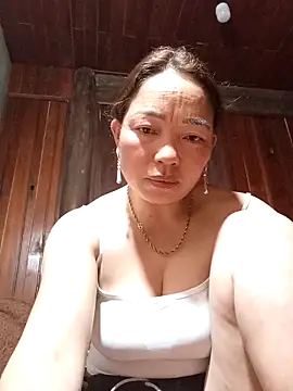 Yellow-pink online show from 15, 4, 2026