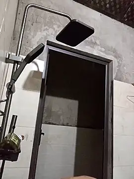 Yellow-pink online show from 4, 4, 2026