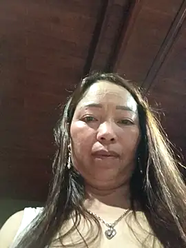 Yellow-pink online show from 23, 4, 2026