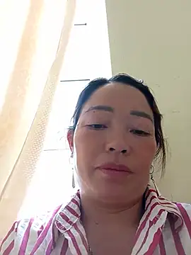 Yellow-pink online show from 23, 7, 2026
