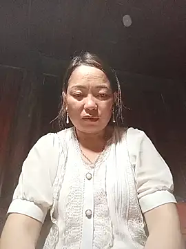 Snapshot of Yellow-pink chatting on 15, 5, 2026 Yellow-pink online show from 15, 5, 2026