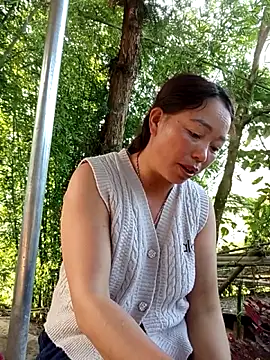 Snapshot of Yellow-pink chatting on 3, 6, 2026 Yellow-pink online show from 3, 6, 2026