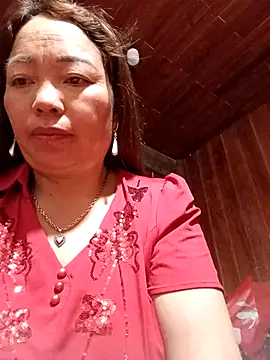Snapshot of Yellow-pink chatting on 8, 5, 2026 Yellow-pink online show from 8, 5, 2026