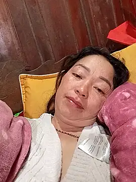 Yellow-pink online show from 24, 3, 2026