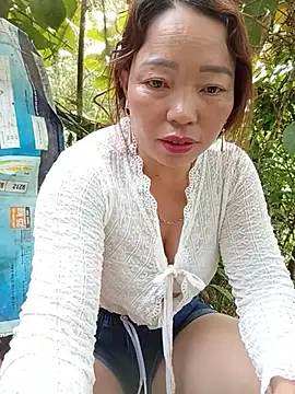 Yellow-pink online show from 20, 7, 2026