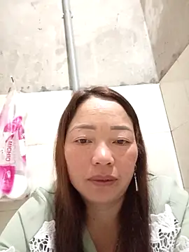 Yellow-pink online show from 22, 4, 2026