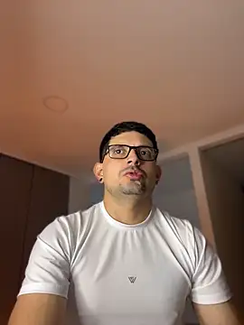 TroyeSavage online show from 10, 5, 2026