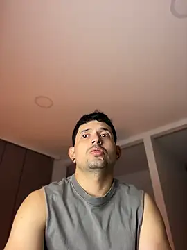 TroyeSavage online show from 22, 4, 2026