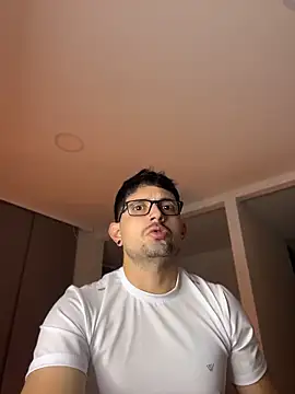 TroyeSavage online show from 19, 5, 2026