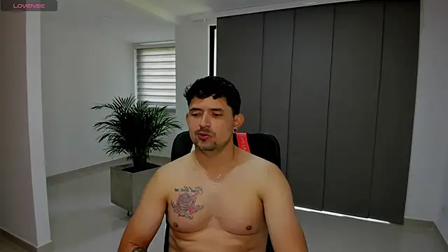 TroyeSavage online show from 13, 3, 2026